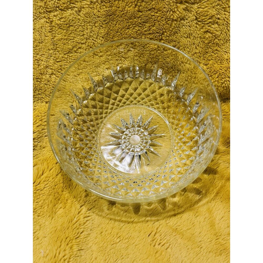 Vintage Diamond Point Arcoroc France Starburst Glass Serving Salad Fruit Bowl 9"
